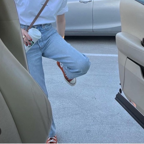 Levi's Ribcage Straight Ankle Jeans - Picture 2 of 16